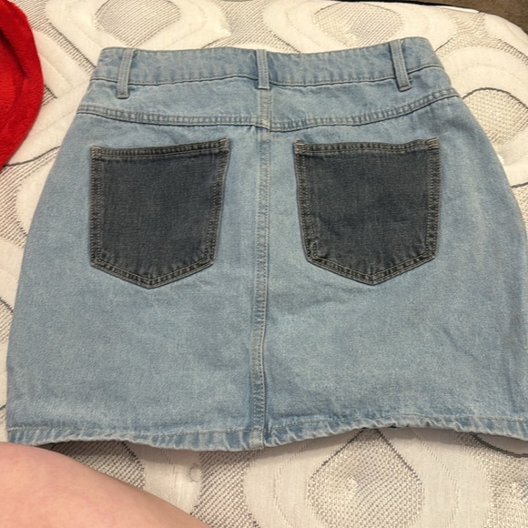 Denim color block skirt - Picture 2 of 4